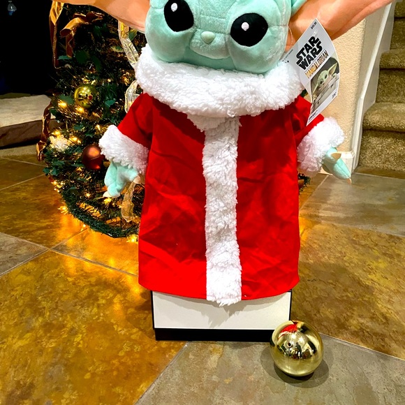 Star Wars Grogu Baby Yoda
Holiday Greeter - New with tag - Picture 3 of 10